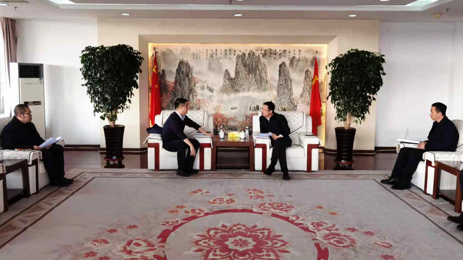 耀彩网工业集团与沈北新戋戋委开展相助交流